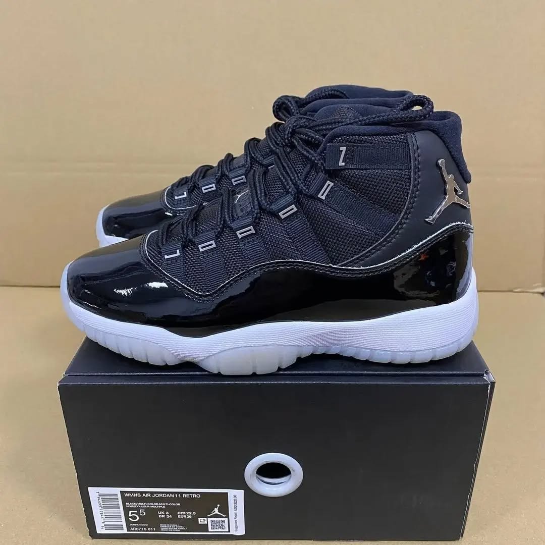 294011332_198006139241094_1477444411825306218_n WMNS Air Jordans 11 Pallet - Image 3