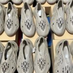 Adidas Yeezy Foam Runners Pallets - Image 4