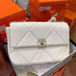 Authentic Celine & Gucci Handbags Pallet - Image 5