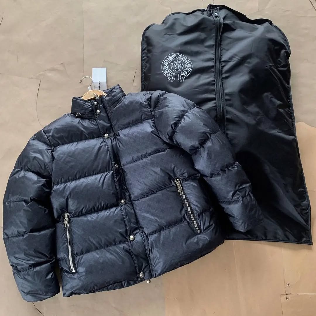 386889056_1049609569553489_112115738982805675_n Winter Jacket Pallets – Wholesale - Image 6