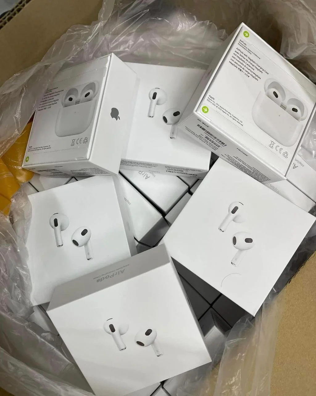 ap1 Apple AirPods Pro Liquidation Pallets - Image 1