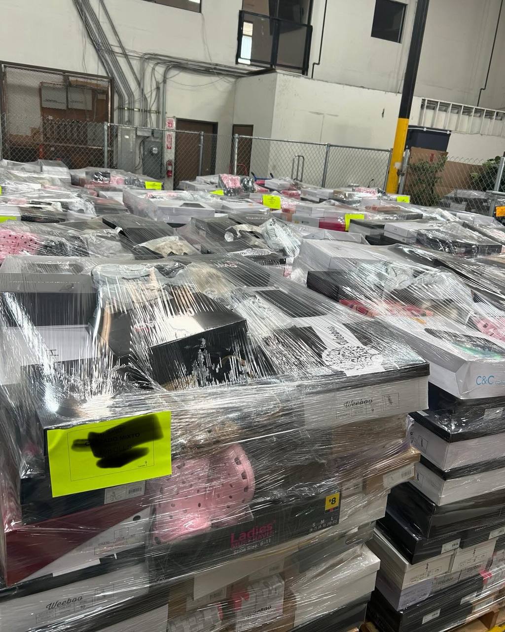 f1 Wholesale Female Shoes Liquidation Pallets - Image 4