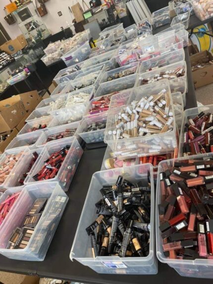 Wholesale - Jaclyn Cosmetics Liquidation Pallets