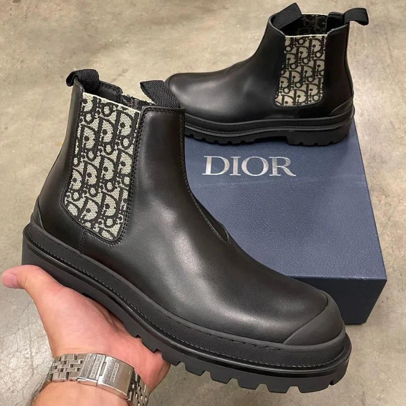 photo_2023-07-06_06-39-34-810x810-1 Wholesale Christian Dior Shoes Liquidation Pallets - Image 6
