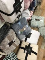 Wholesale Bedding Sets Liquidation Pallets - Image 6