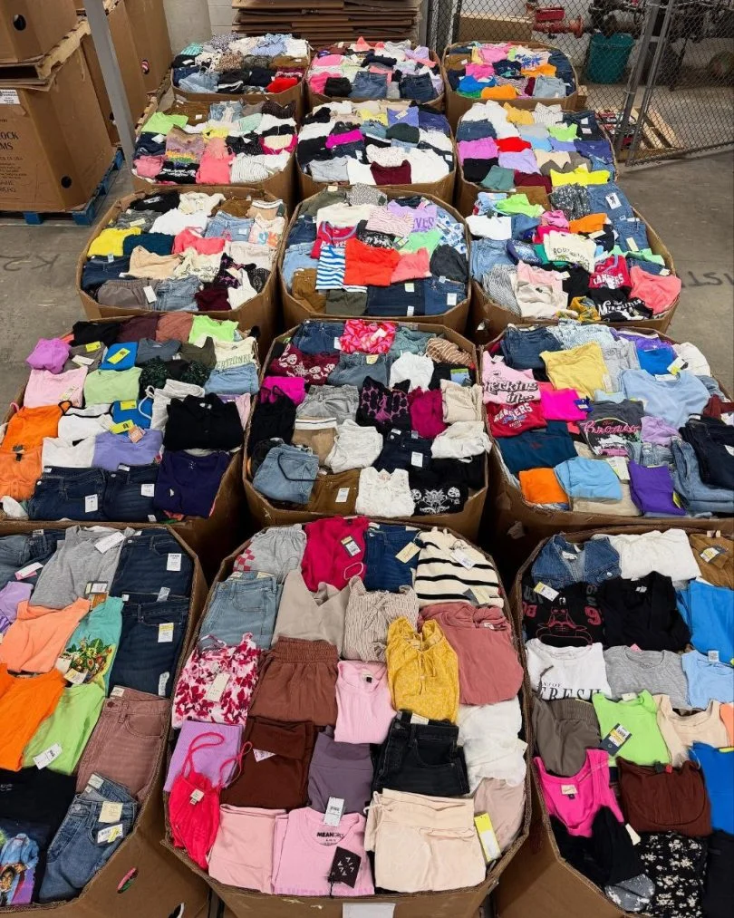 sc2 Summer Clothing Liquidation Pallets - Image 3