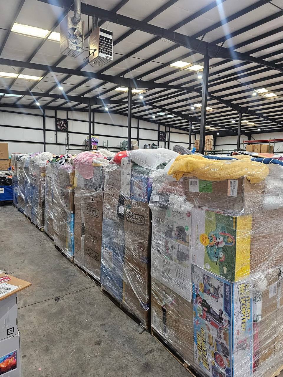 ta2 Target Merchandise Liquidation Pallets - Image 5
