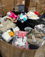 Target Clothing Liquidation Pallets - Wholesale - Image 2